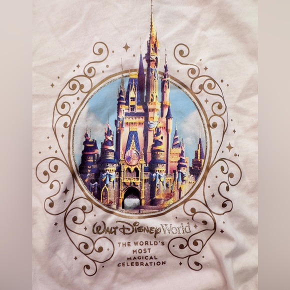 Walt Disney World 50th Anniversary Pink Shirt Women’s Small Cinderella Castle - Picture 4 of 7